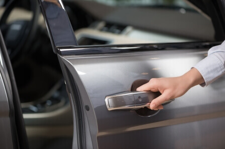 6-ways-to-get-your-car-open-if-you-are-locked-out