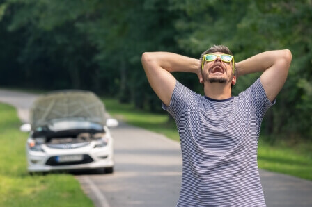 4-things-to-consider-doing-when-you-see-a-stranded-motorist-that-needs-help