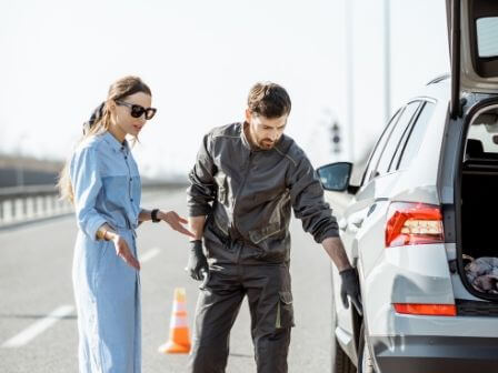 These are the Best 4 Things You Can Do When You See Another Motorist that Needs Roadside Assistance