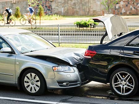 3-Reasons-Not-to-Stare-the-Next-Time-You-Pass-by-a-Car-Accident